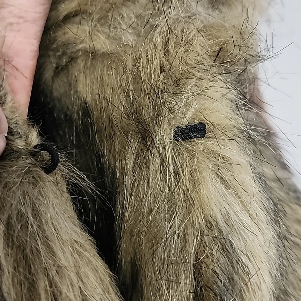 Faux Fur Hooded Vest - Picture 8 of 16